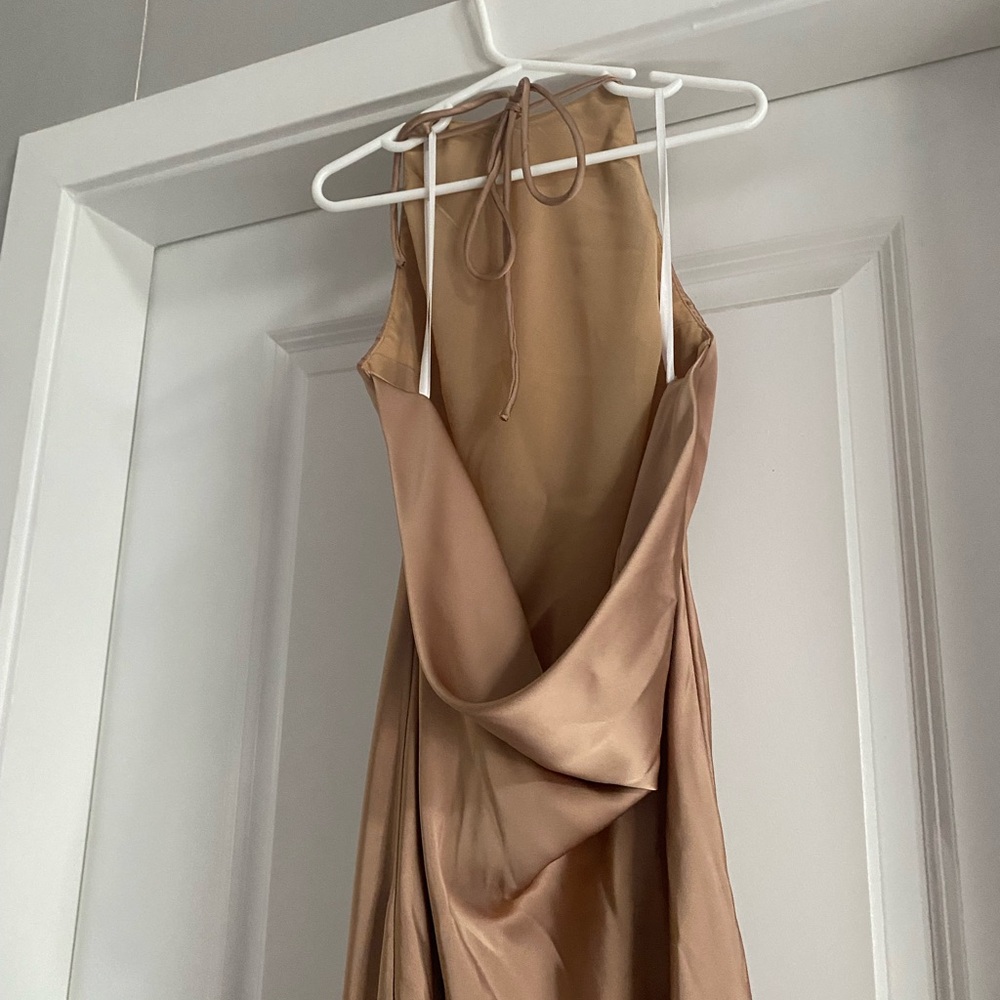 Billy J Australian halter style neckline maxi dress - Picture 4 of 4